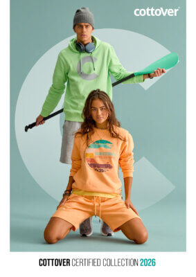 Luomupuuvillaiset vaatteet yrityksen logolla