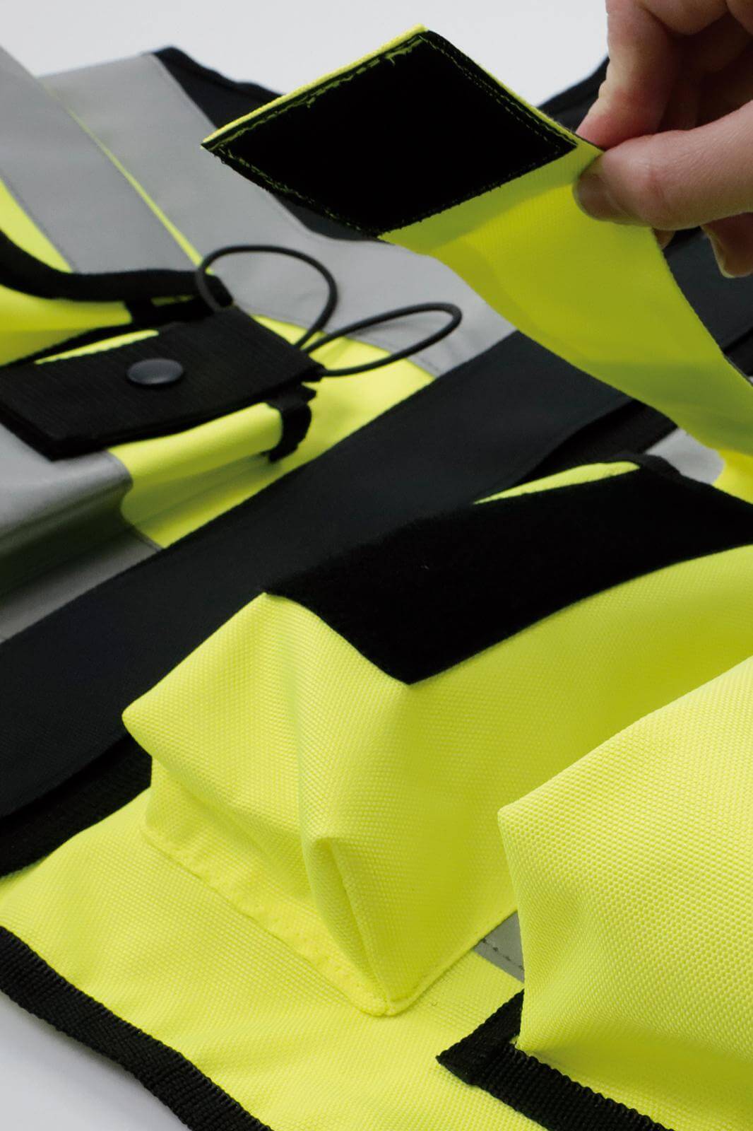 Bonn Taktical Huomioliivi